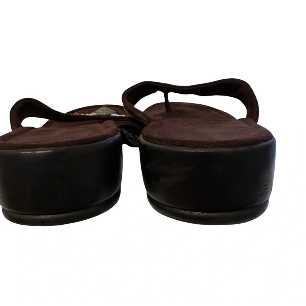 Minnetonka Leather Thong Sandals 8